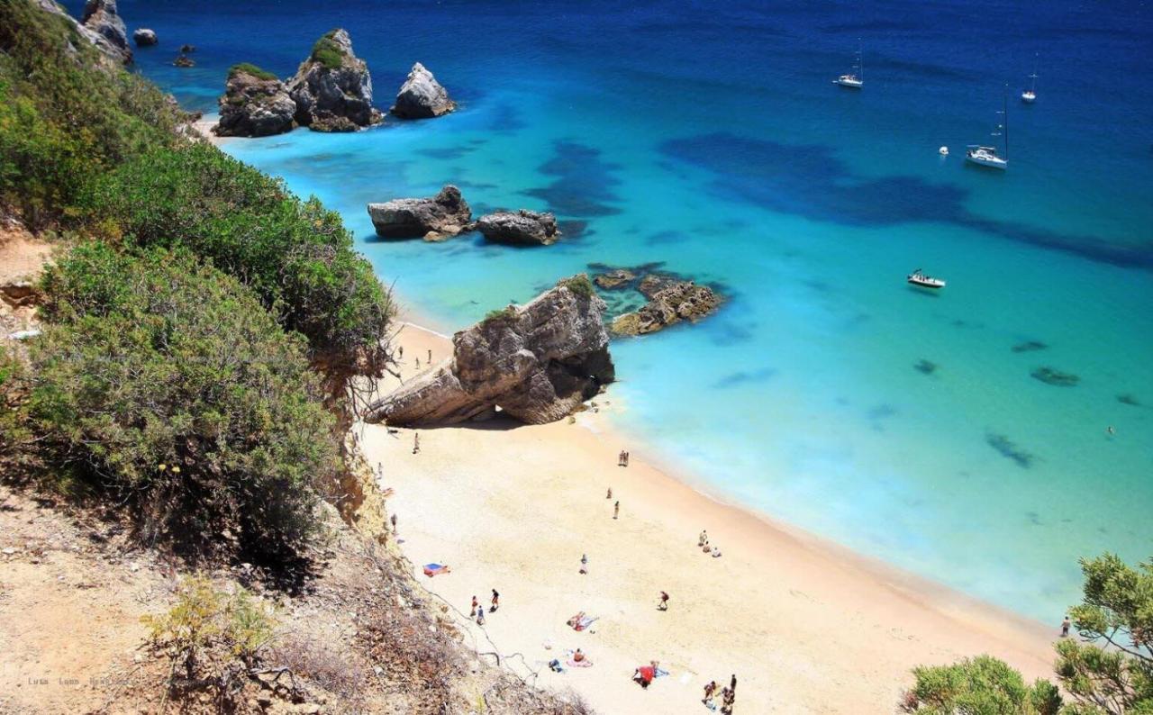 Estúdio vista mar com A/C e acesso privado à praia Sesimbra Exterior foto